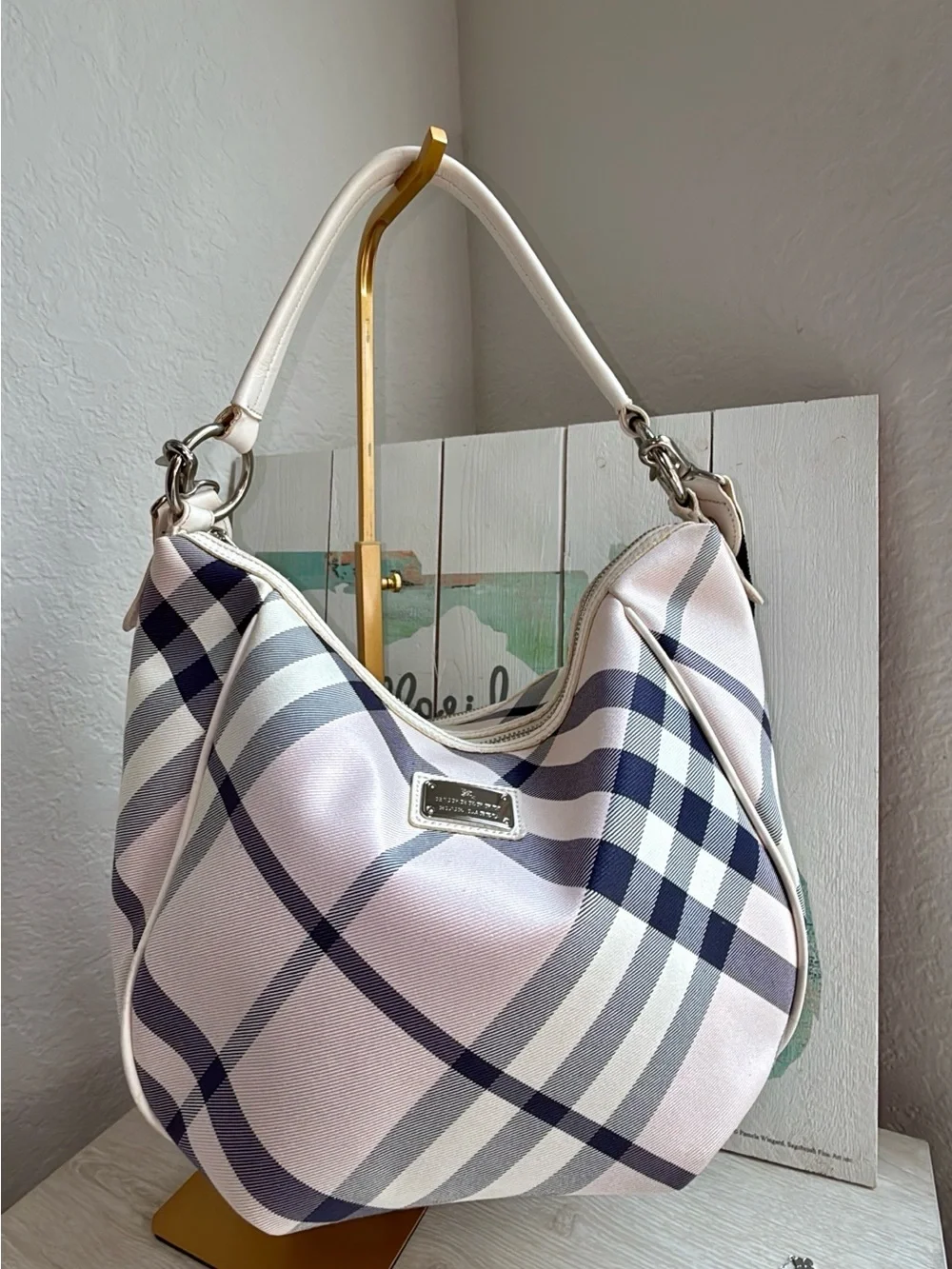 Very nice Blue Label BURBERRY hobo BAG , pink nova check authenticated !!